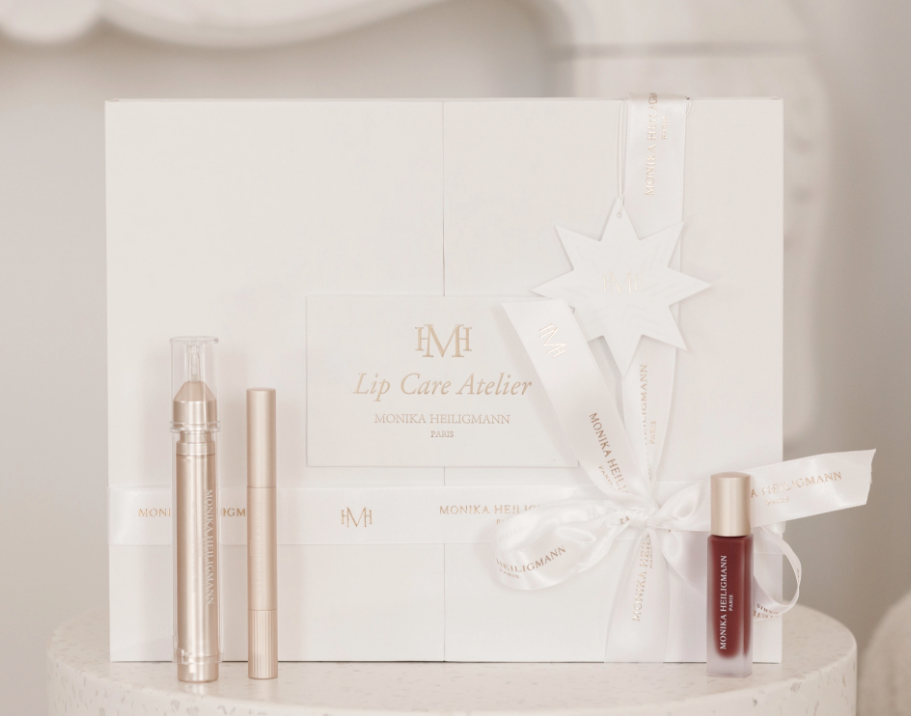 Midnight in Paris Luxury Gift Set Paris Nights Beauty Collection Midnight Elegance Coffret Parisian Romance Gift Collection Midnight in Paris Beauty Set French Elegance Gift Box Paris After Dark Collection Midnight Luxe Beauty Coffret Parisian Glow Gift S